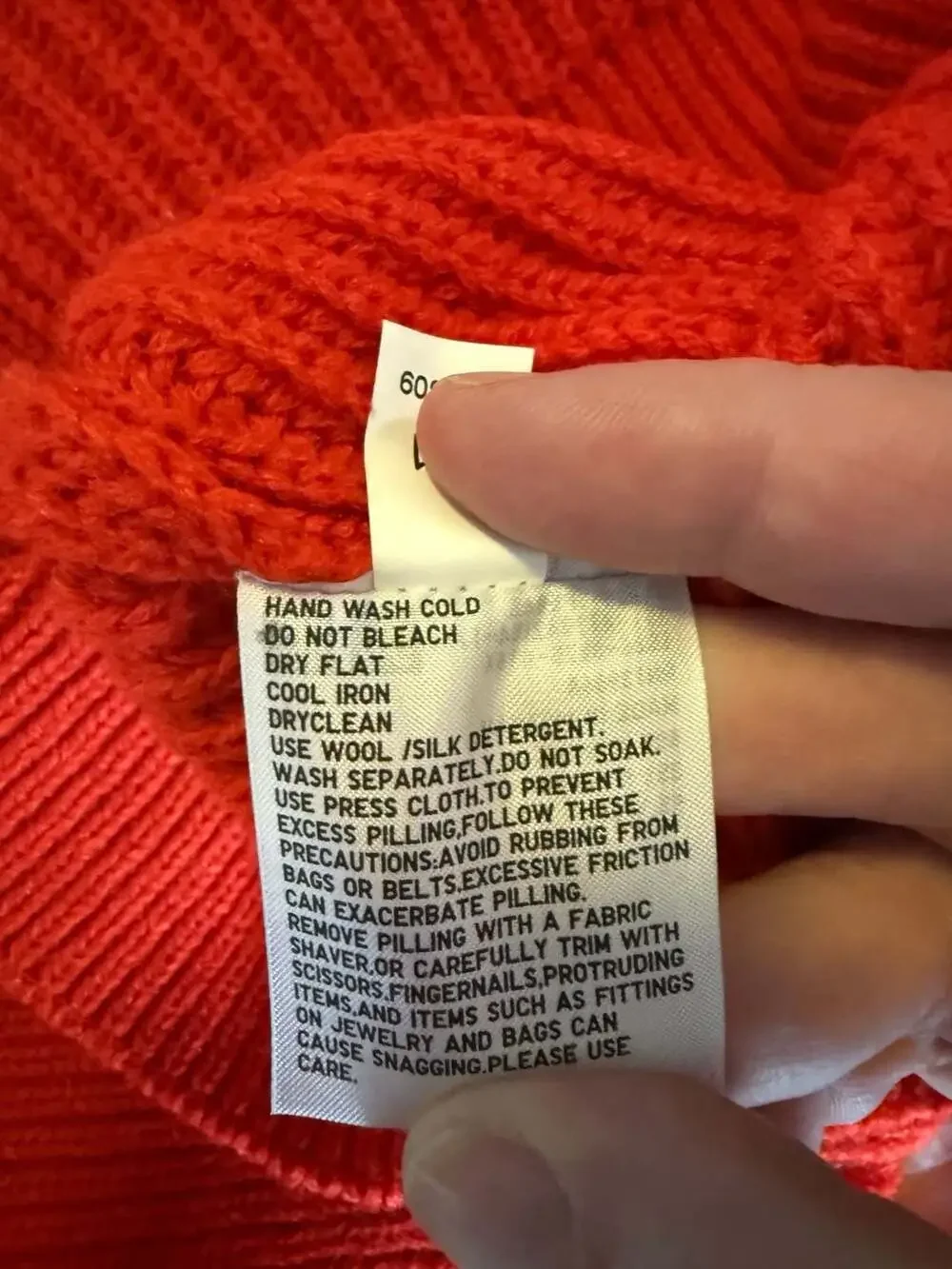 JW Anderson x Uniqlo Red Ribbed Crewneck Sweater Size M
